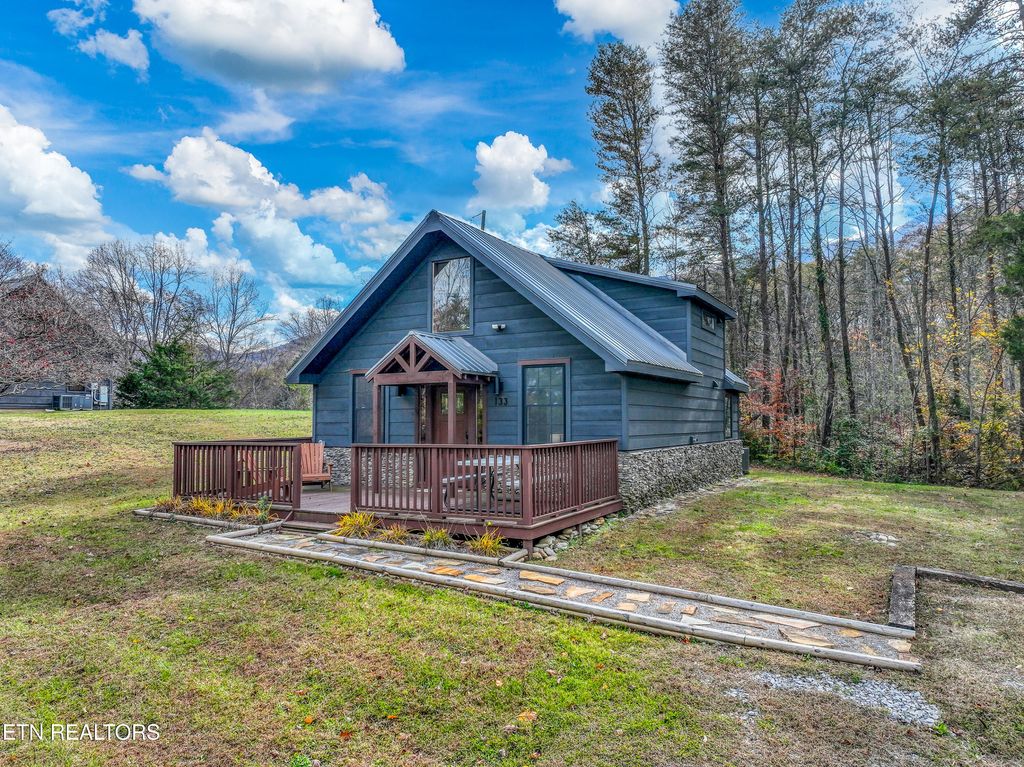 Photo of 133 Westwing Cave Rd, Townsend, TN 37882 (MLS # 1321544)