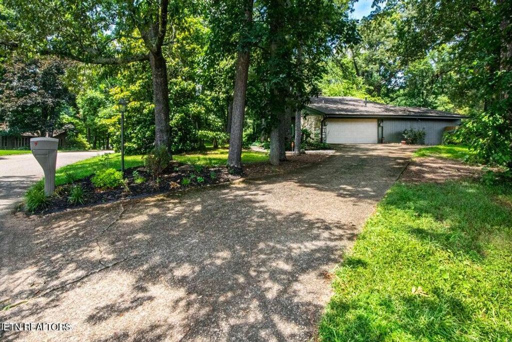 Photo of 4620 Simona Rd, Knoxville, TN 37918 (MLS # 1317507)