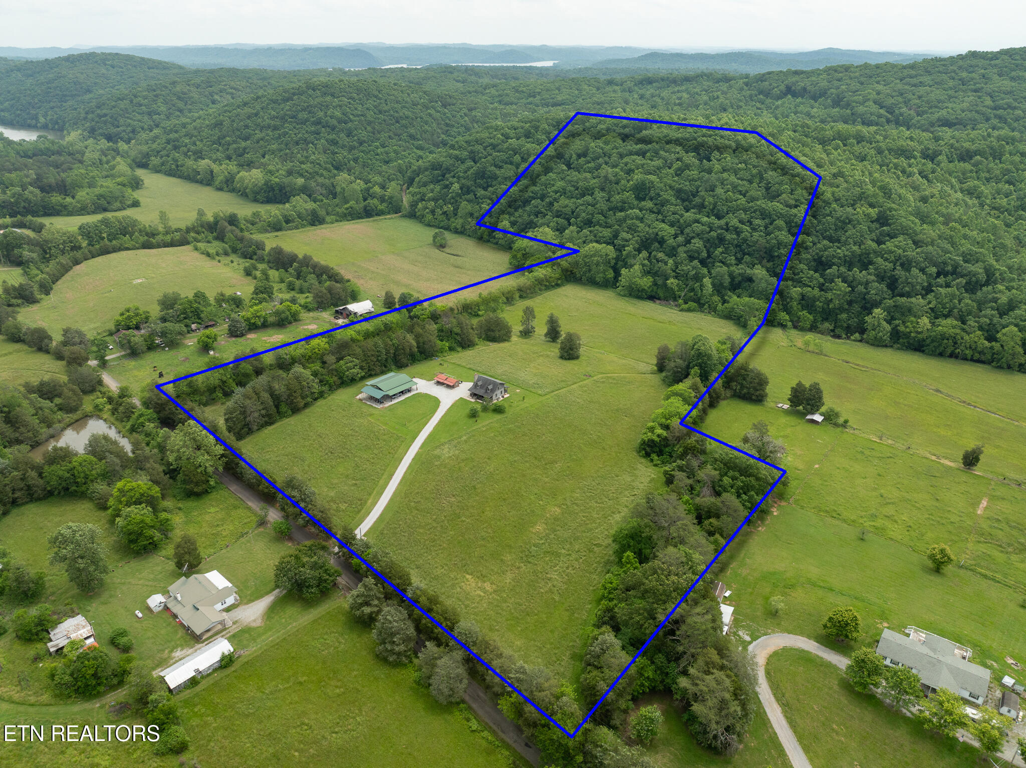 1055 Laurel Bluff Rd