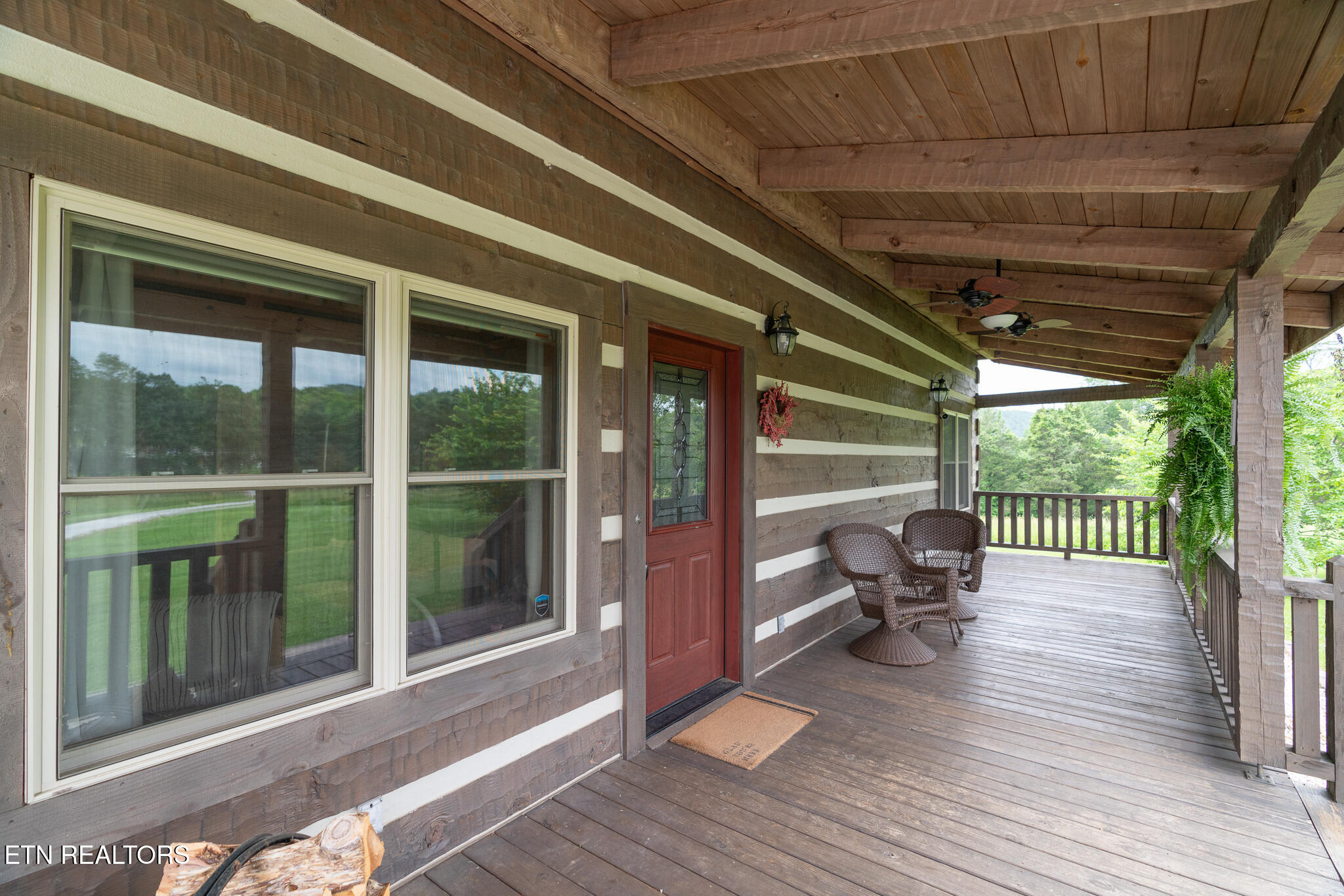 1055 Laurel Bluff Rd