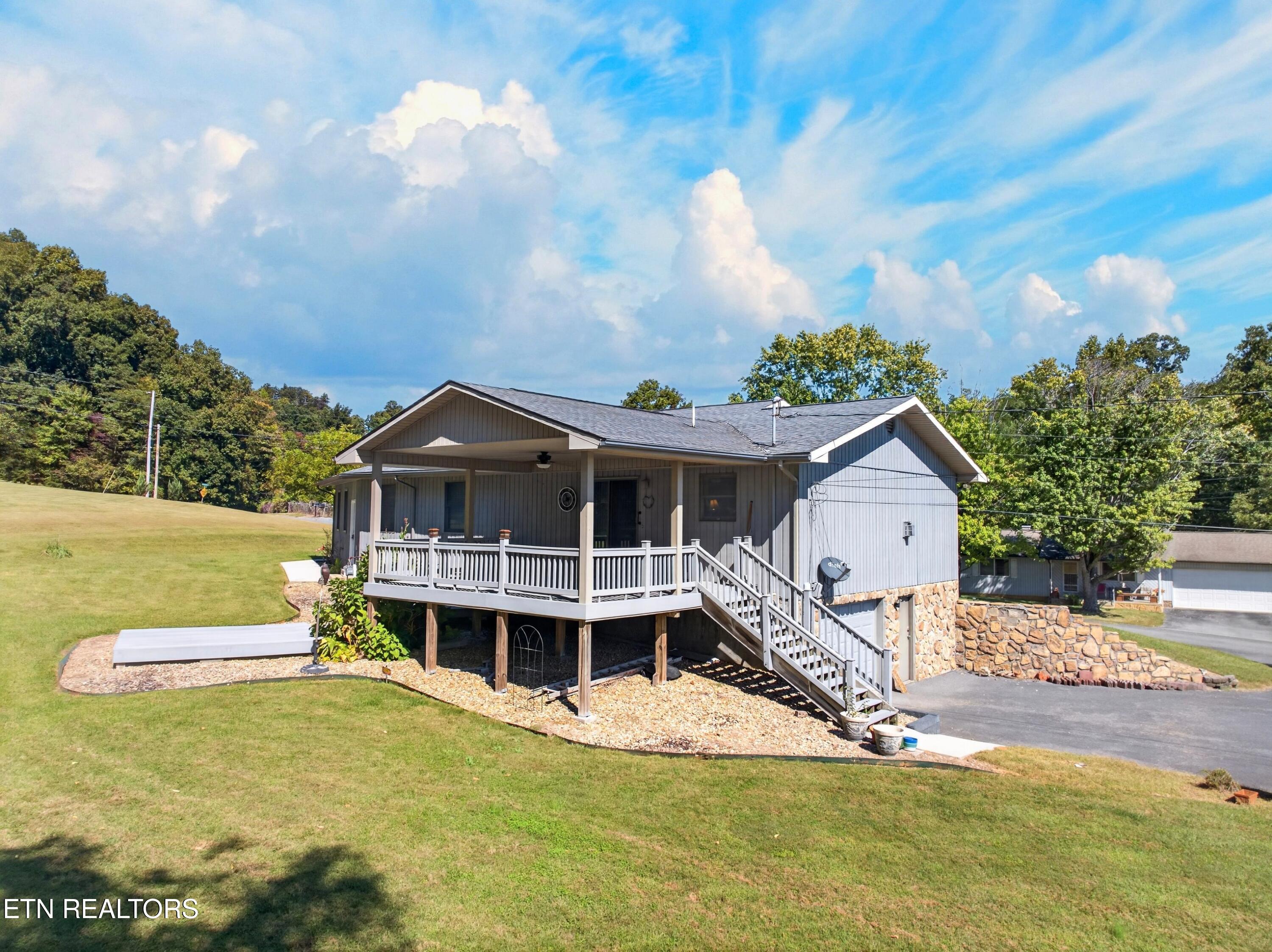 1089 Mountain Trail Drive