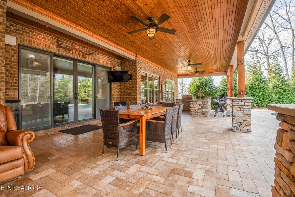 Photo of 10315 Avery Springs Lane, Knoxville, TN 37922 (MLS # 1329048)