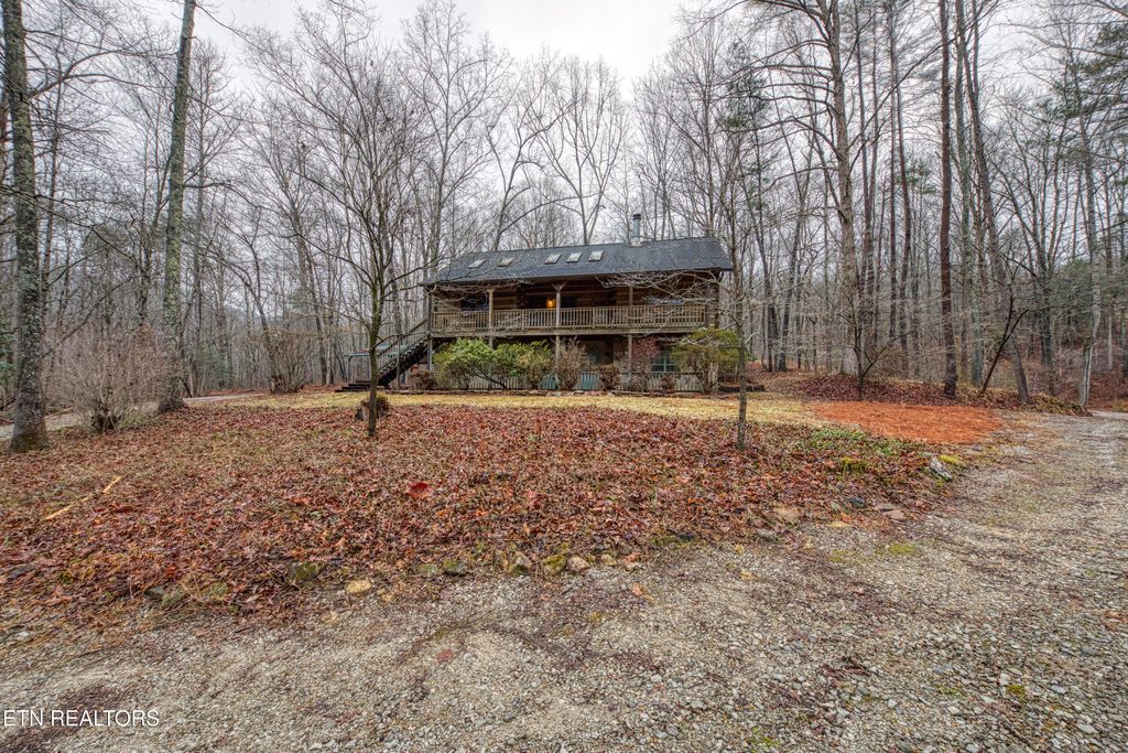 Photo of 113 Cherokee Drive, Harriman, TN 37748 (MLS # 1328758)