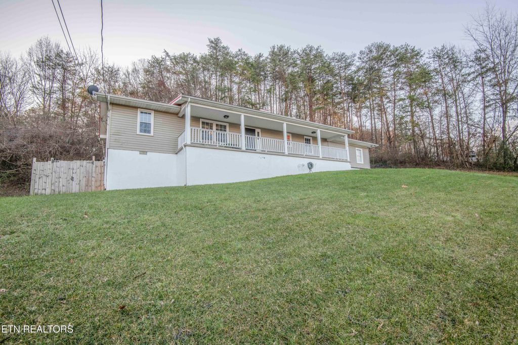 Photo of 111 Valley View Lane, Heiskell, TN 37754 (MLS # 1285979)
