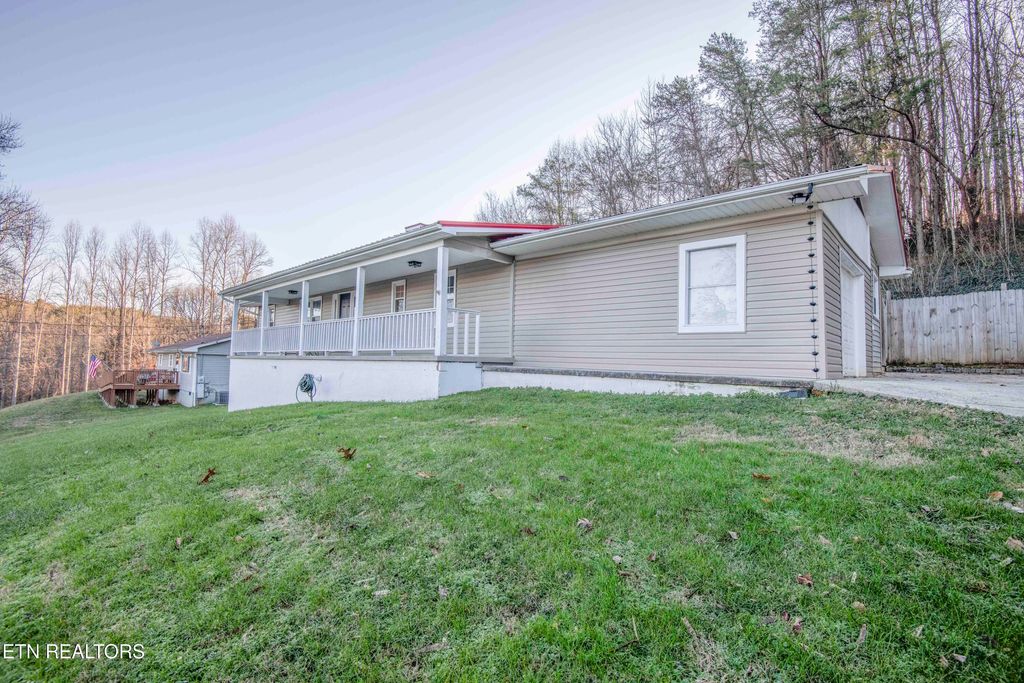 Photo of 111 Valley View Lane, Heiskell, TN 37754 (MLS # 1285979)
