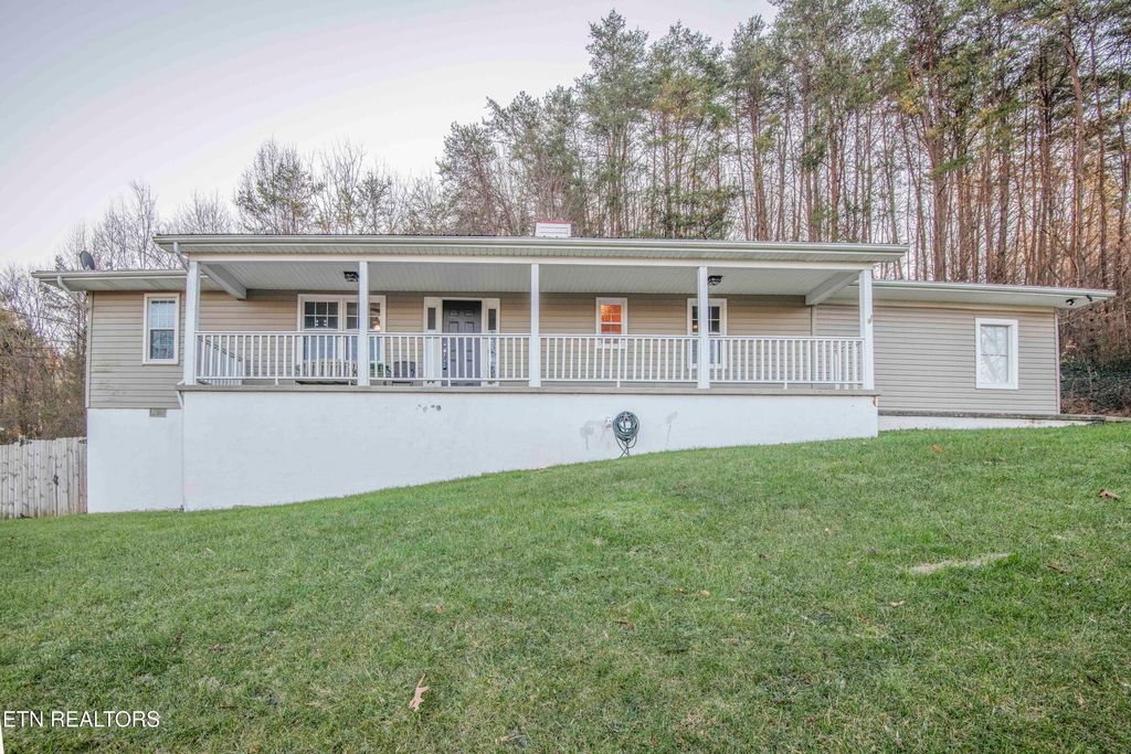 Photo of 111 Valley View Lane, Heiskell, TN 37754 (MLS # 1285979)
