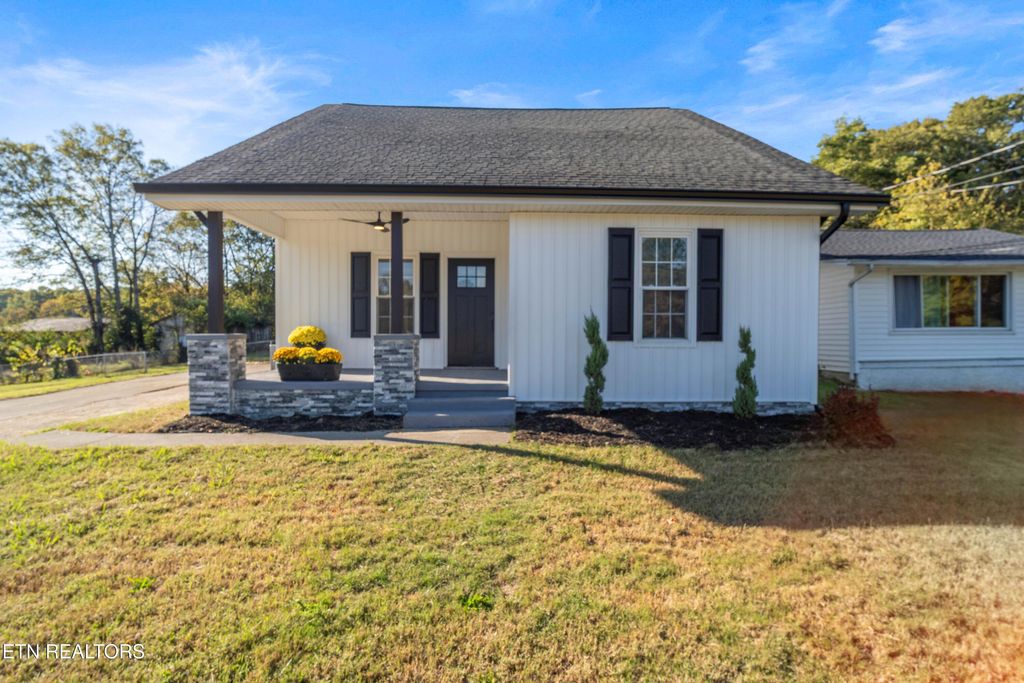 Photo of 3415 Harvey Rd, Knoxville, TN 37918 (MLS # 1317659)