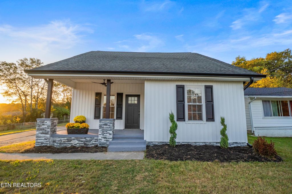 Photo of 3415 Harvey Rd, Knoxville, TN 37918 (MLS # 1317659)