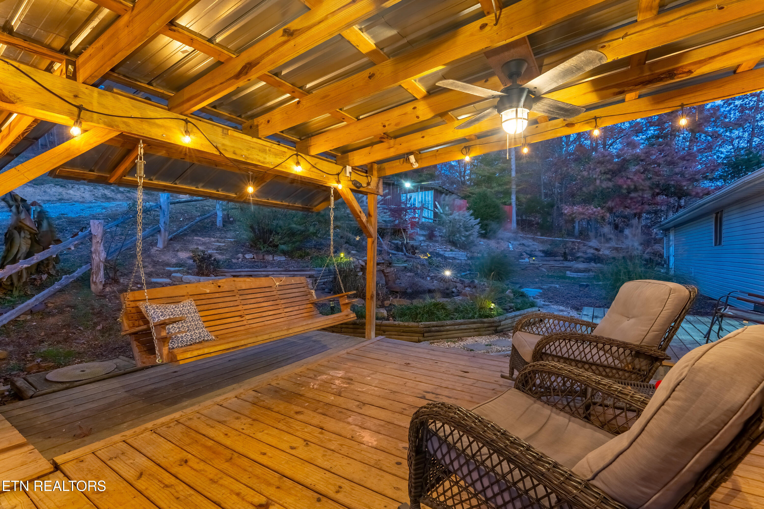 257 N Dark Hollow Rd