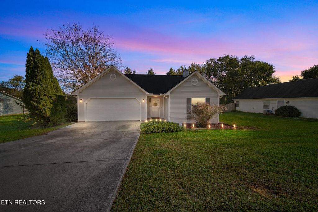 Photo of 7608 Berrycoat Drive, Corryton, TN 37721 (MLS # 1317059)