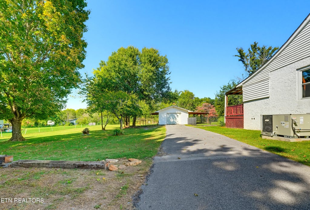 Photo of 114 Black Oak Ridge Rd, Seymour, TN 37865 (MLS # 1359372)