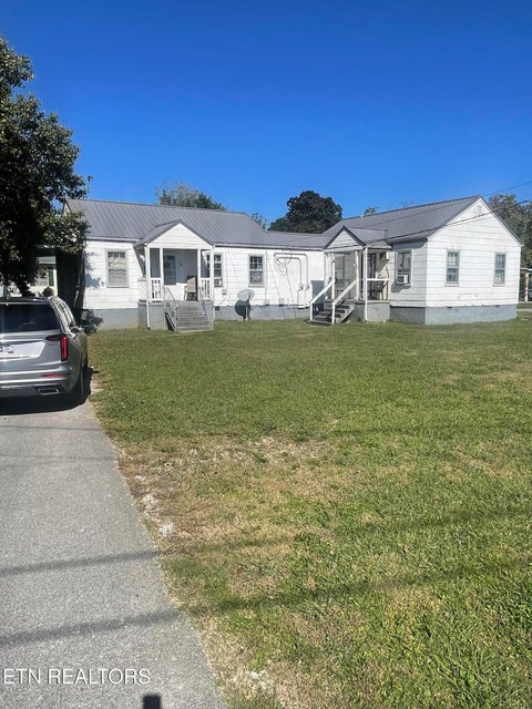 Photo of 302 Carlton CT, Maryville, TN 37804 (MLS # 1359802)