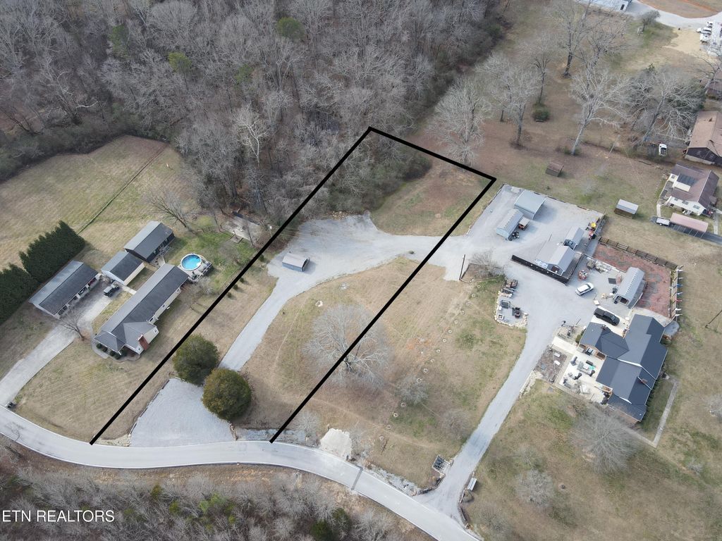 Photo of 209 Walden Lane, Kingston, TN 37763 (MLS # 1327661)