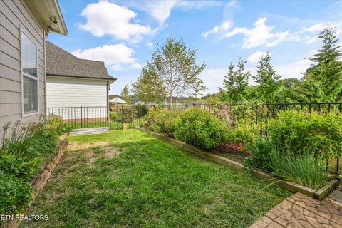 Tiny photo for 146 Lighthouse Blvd, Loudon, TN 37774 (MLS # 1359445)