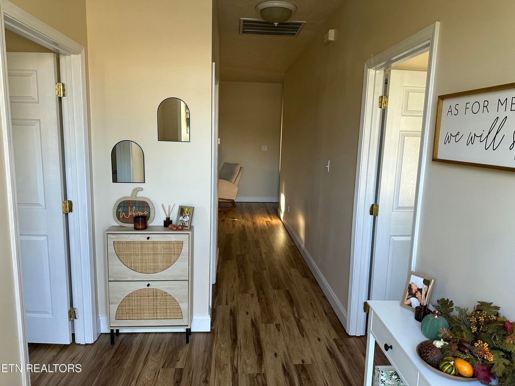 Photo of 2440 Honey Grove Lane, Knoxville, TN 37923 (MLS # 1322023)