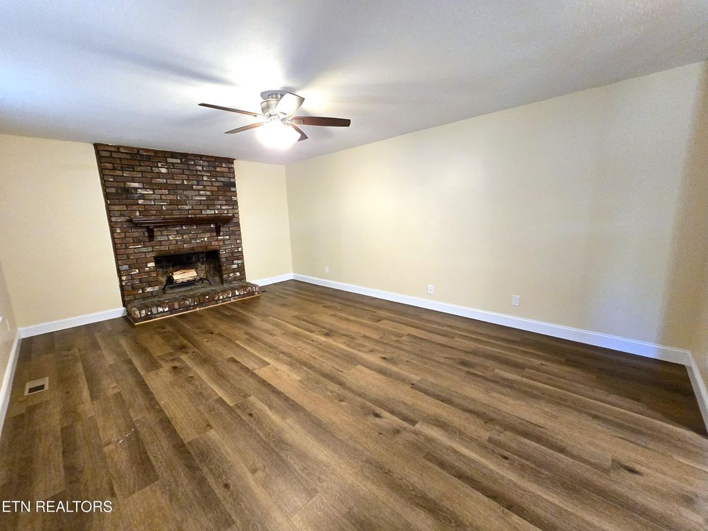 Photo of 4078 Glenmore Drive, Rockford, TN 37853 (MLS # 1319056)