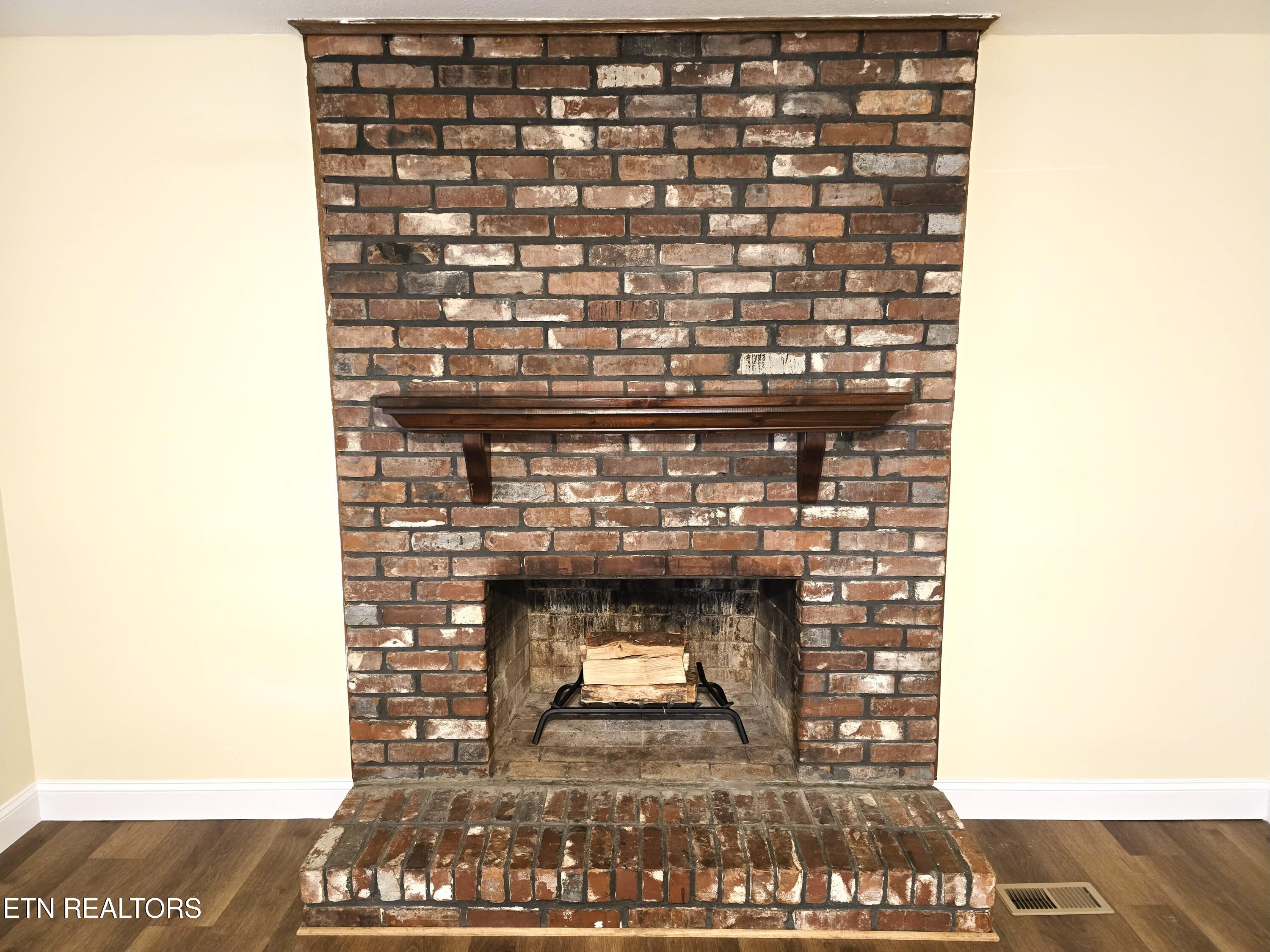 4078 Glenmore Drive