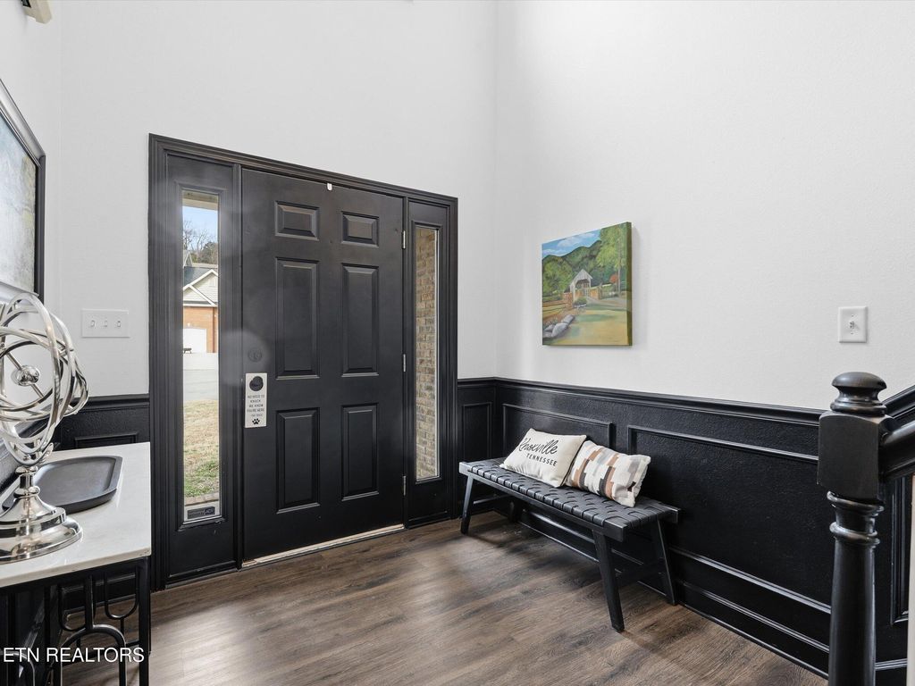 Photo of 1310 Montford Lane, Knoxville, TN 37922 (MLS # 1328278)