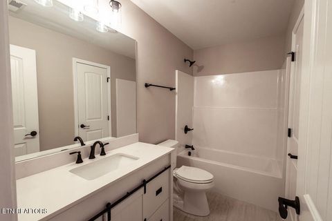 Tiny photo for 138 California Ave, Oak Ridge, TN 37830 (MLS # 1347863)