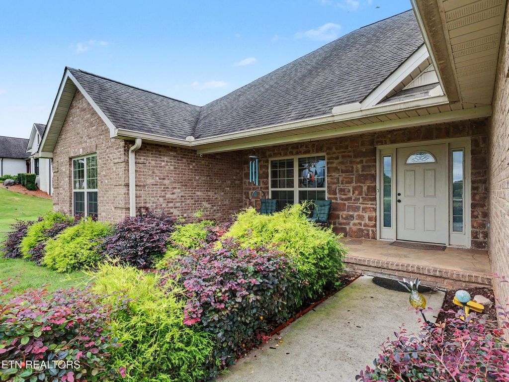 Photo of 314 White Rose Ave, Maryville, TN 37803 (MLS # 1346029)