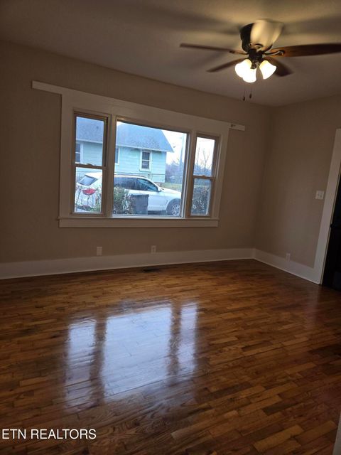 Tiny photo for 1920 Wheeler St, Knoxville, TN 37917 (MLS # 1323134)