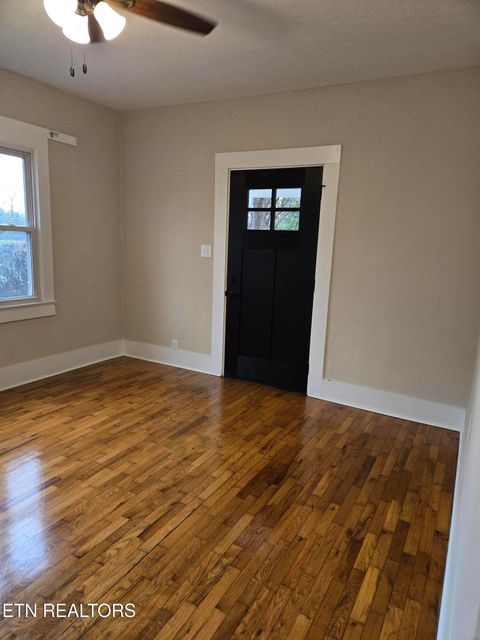 Tiny photo for 1920 Wheeler St, Knoxville, TN 37917 (MLS # 1323134)