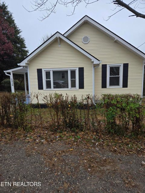 Tiny photo for 1920 Wheeler St, Knoxville, TN 37917 (MLS # 1323134)