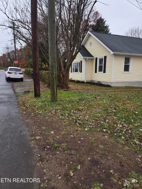 Tiny photo for 1920 Wheeler St, Knoxville, TN 37917 (MLS # 1323134)