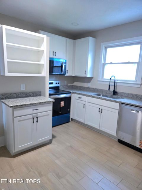 Tiny photo for 1920 Wheeler St, Knoxville, TN 37917 (MLS # 1323134)