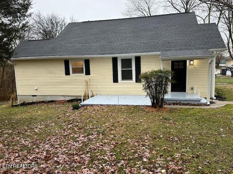 Photo of 1920 Wheeler St, Knoxville, TN 37917 (MLS # 1323134)