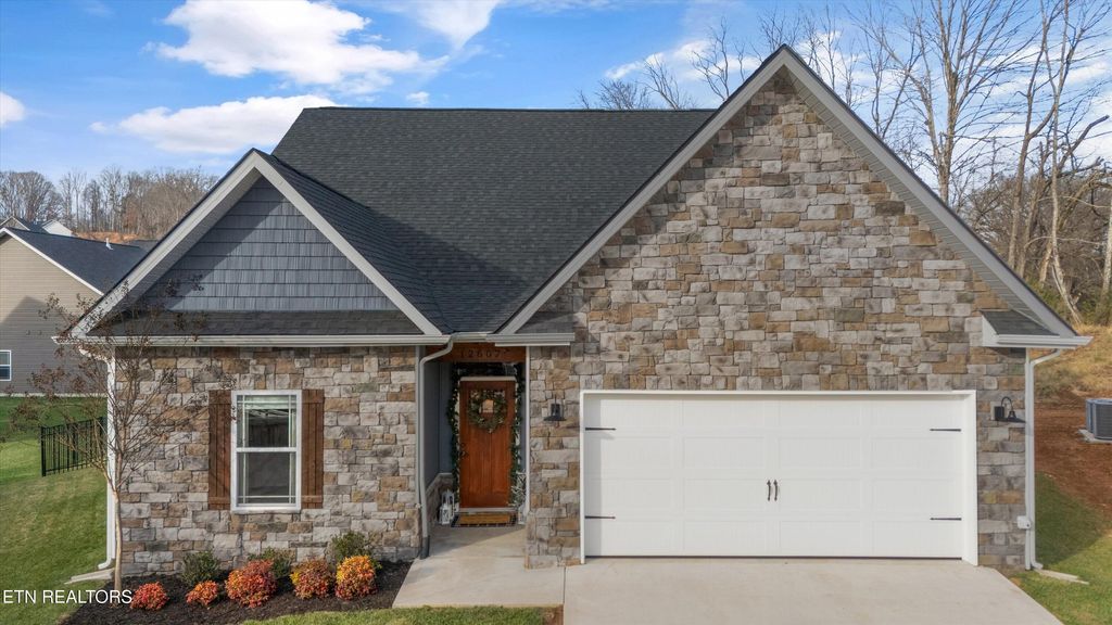 Photo of 12607 Izzy Mule Lane, Knoxville, TN 37932 (MLS # 1323121)