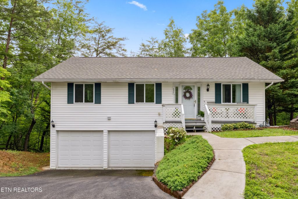 Photo of 635 Gold Dust Drive Dr, Pigeon Forge, TN 37863 (MLS # 1302704)