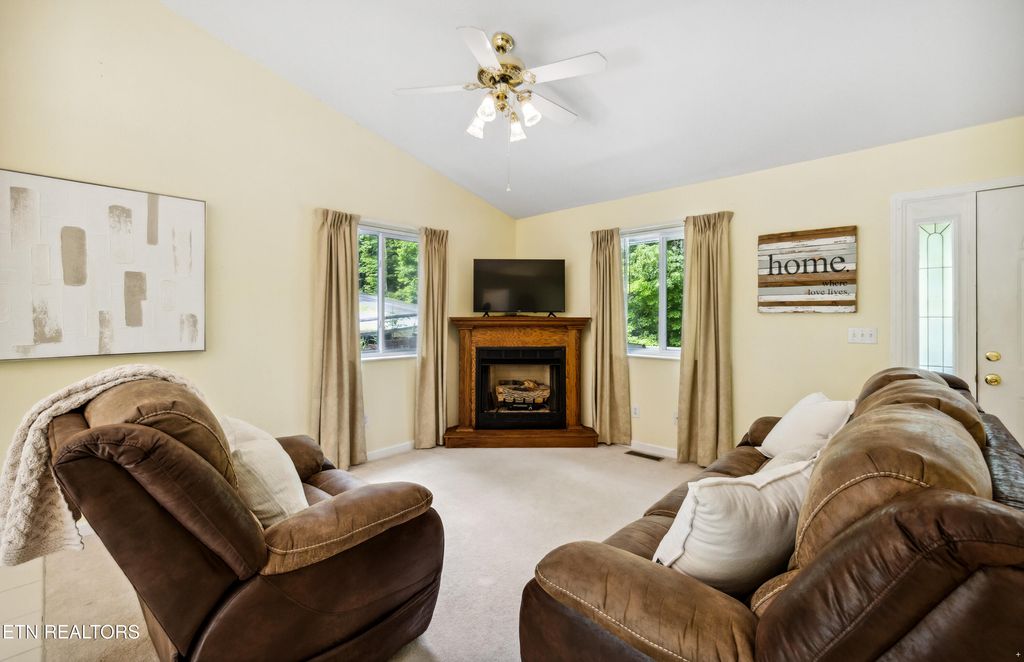 Photo of 635 Gold Dust Drive Dr, Pigeon Forge, TN 37863 (MLS # 1302704)