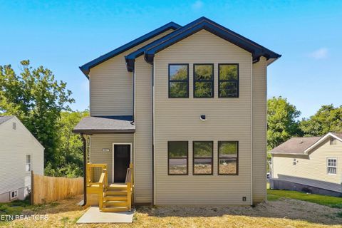 Photo of 4021 Lilac Ave, Knoxville, TN 37914 (MLS # 1340579)