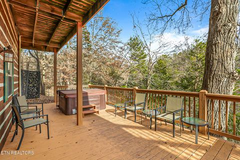 Tiny photo for 429 Filet Lane, Dandridge, TN 37725 (MLS # 1326999)