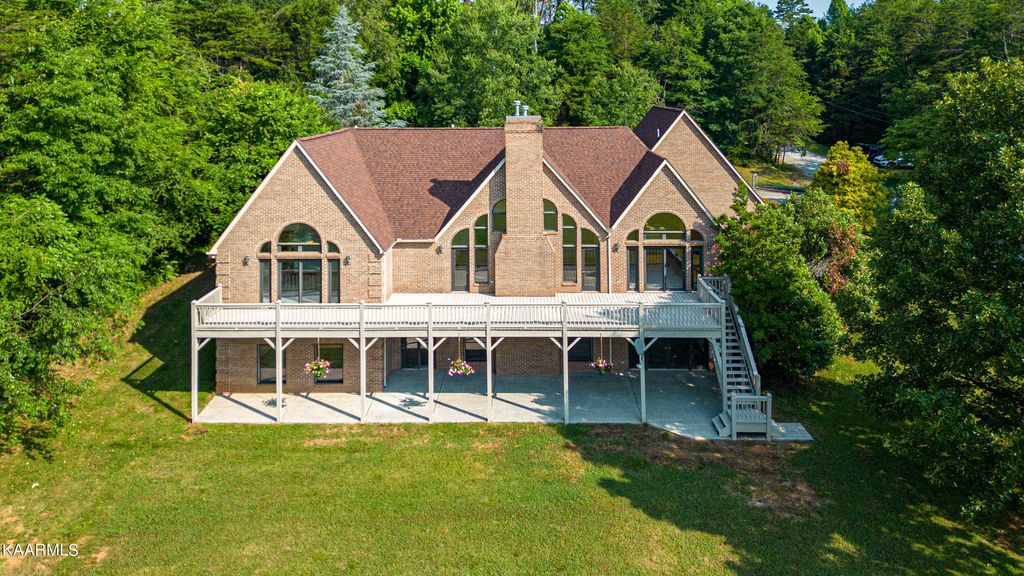 Photo of 646 Dixon Farm Rd, Walland, TN 37886 (MLS # 1230580)