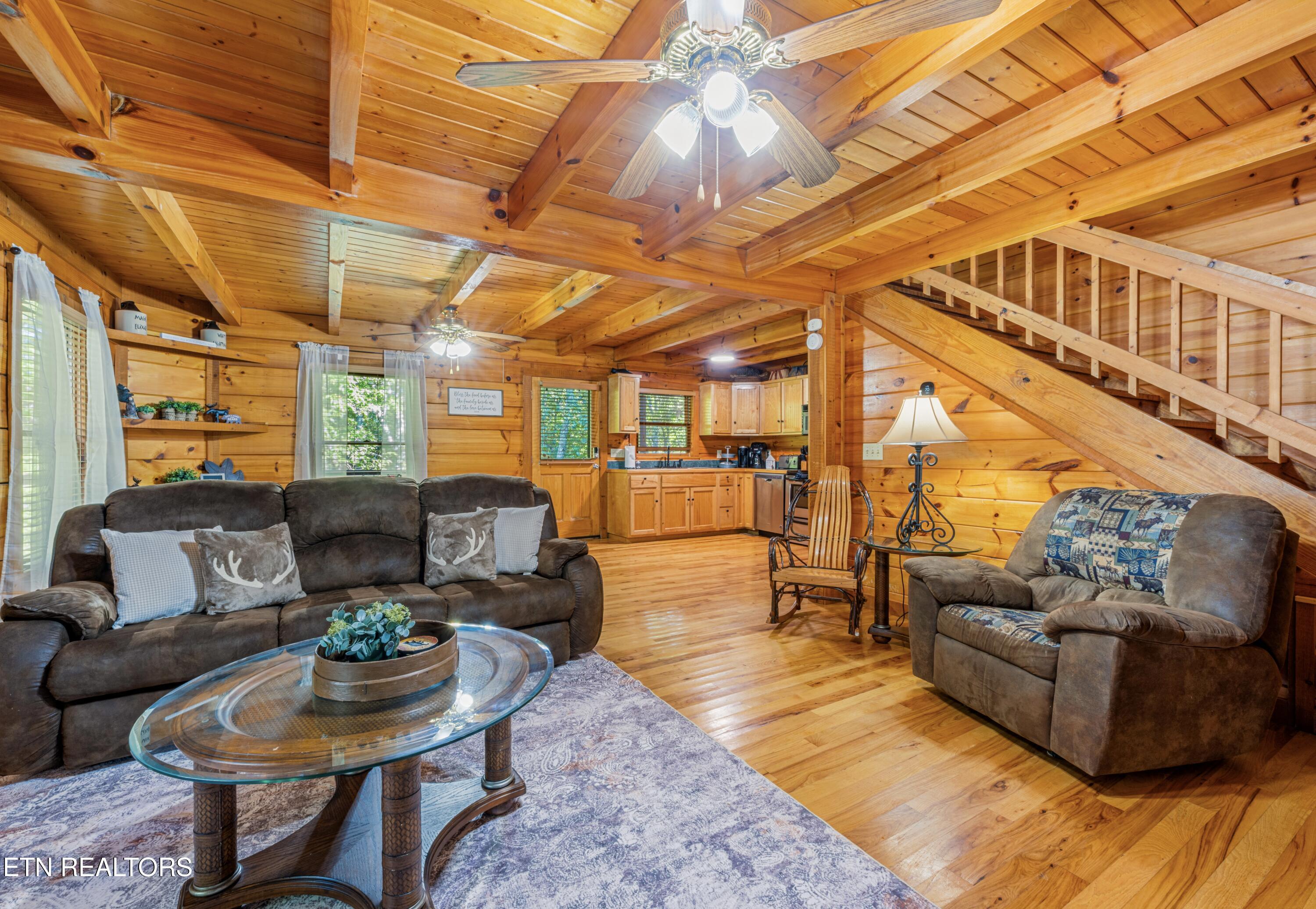 4224 Chamberlain Lane
