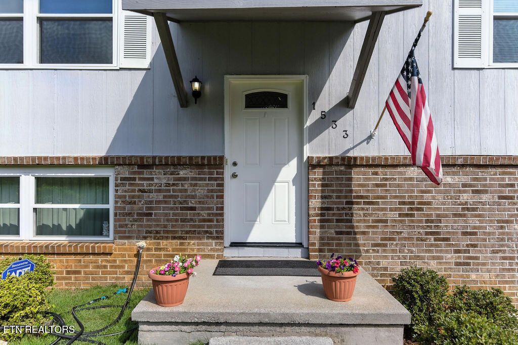 Photo of 1533 Marconi Drive, Knoxville, TN 37909 (MLS # 1328649)