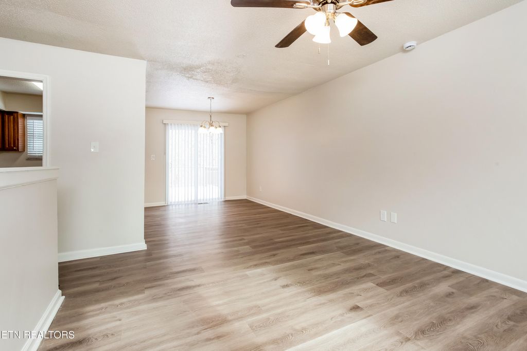 Photo of 5409 Avebury Lane, Knoxville, TN 37921 (MLS # 1329192)