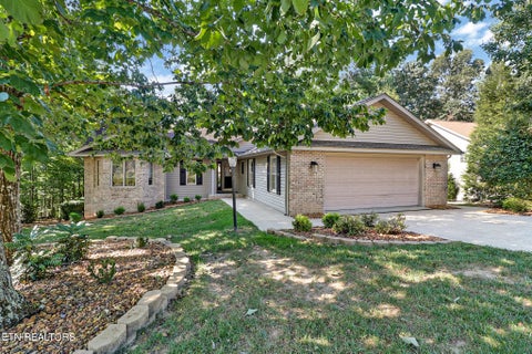 Tiny photo for 110 Lynhurst Drive, Crossville, TN 38558 (MLS # 1354979)