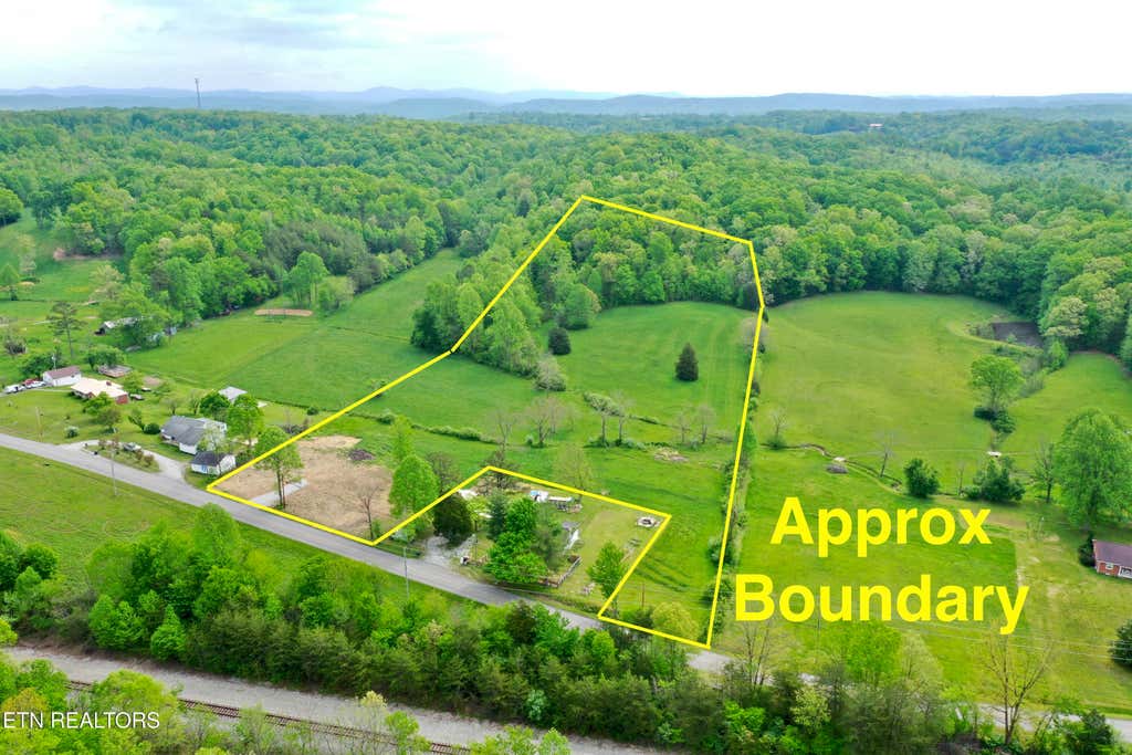 Photo of Old Hwy 27, Robbins, TN 37852 (MLS # 1299368)