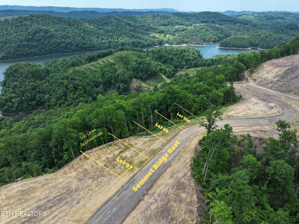 Photo of 99 Sommet Ridge East LN, Tazewell, TN 37879 (MLS # 1342726)