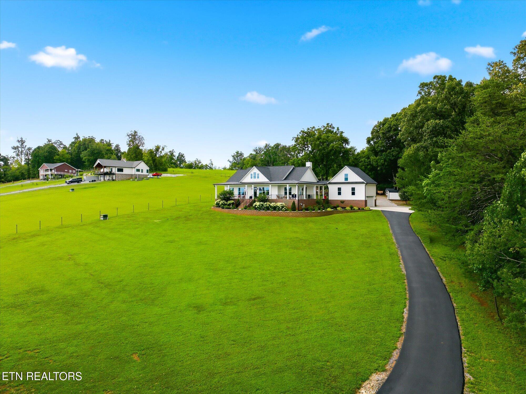 3817 Peterson Rd