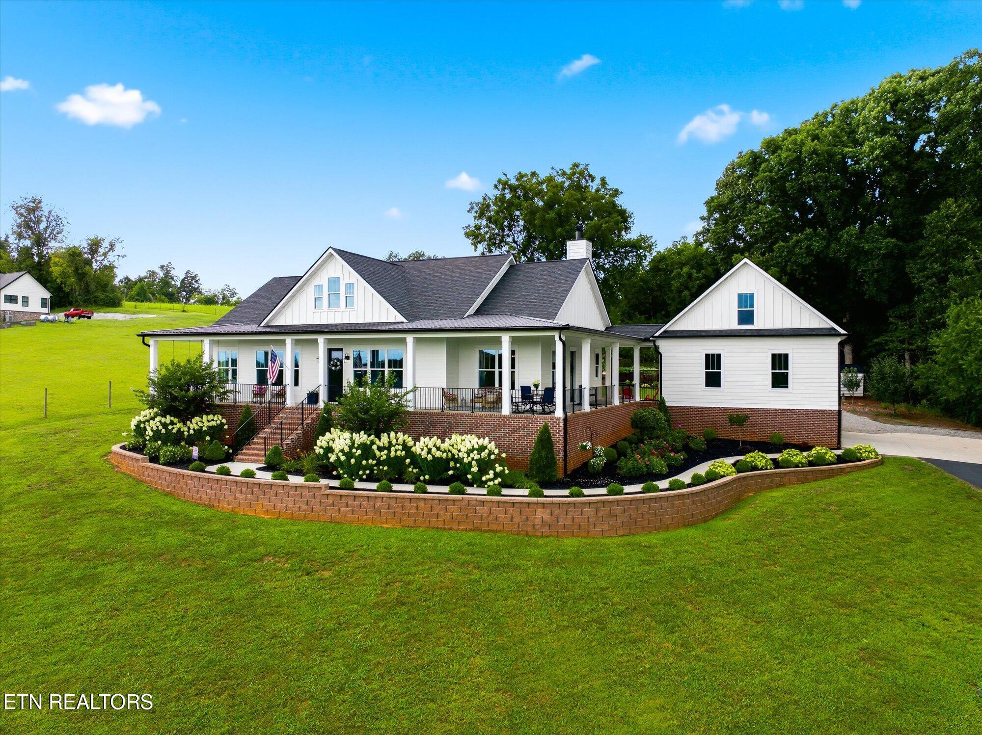 3817 Peterson Rd