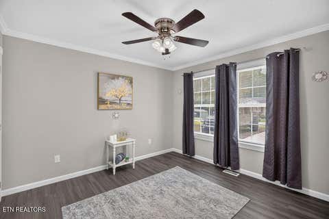 Tiny photo for 129 S Walden Drive, Harriman, TN 37748 (MLS # 1346323)