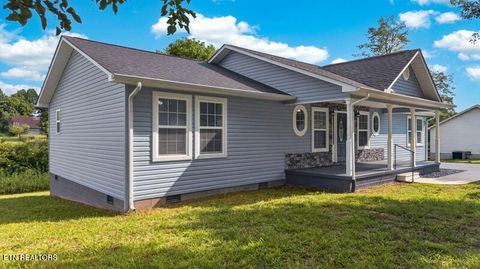 Tiny photo for 129 S Walden Drive, Harriman, TN 37748 (MLS # 1346323)