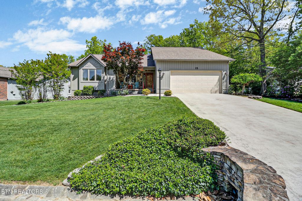 Photo of 15 Kingsboro Lane, Crossville, TN 38558 (MLS # 1337979)