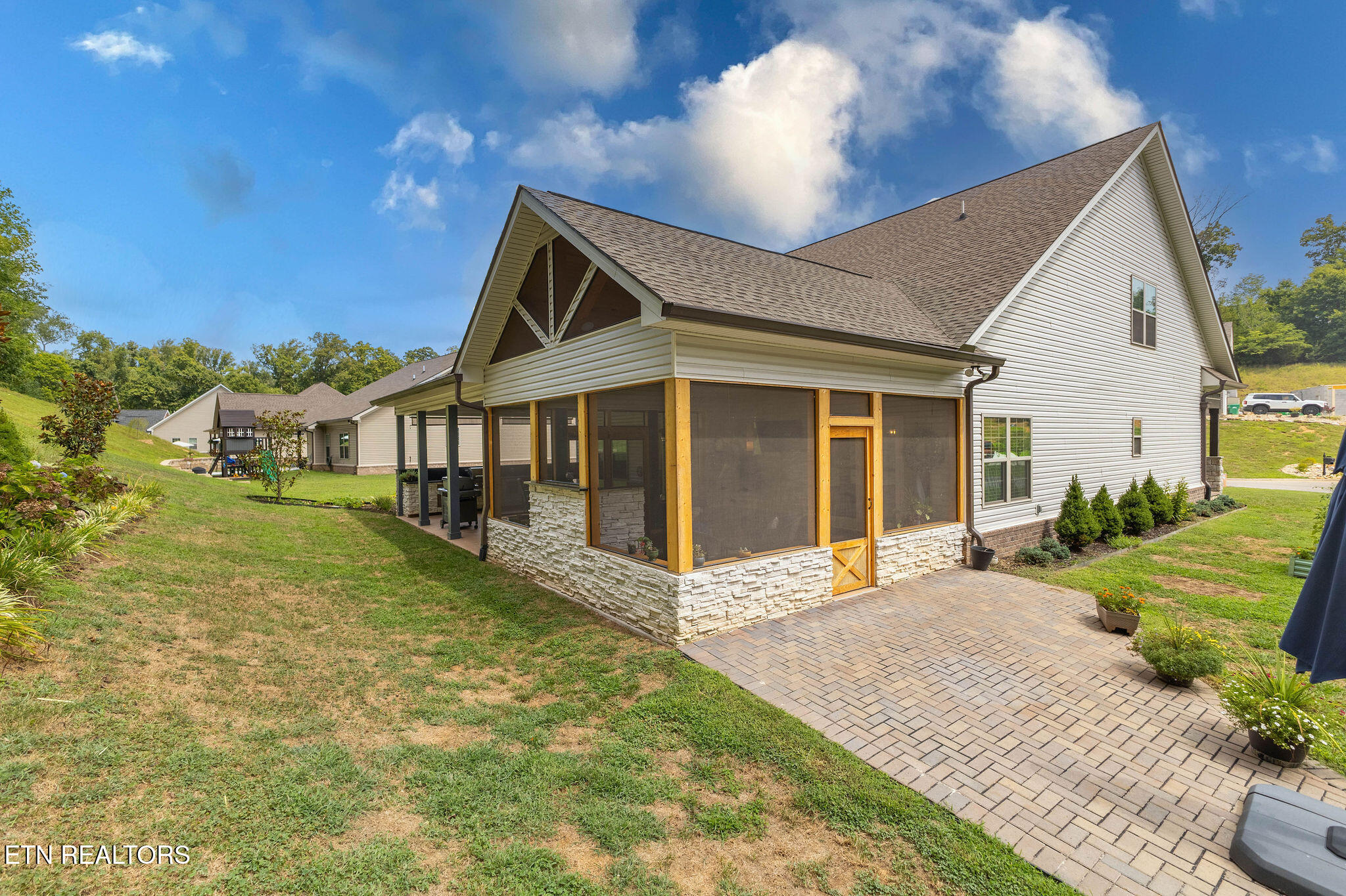 2216 Old Hickory Lane