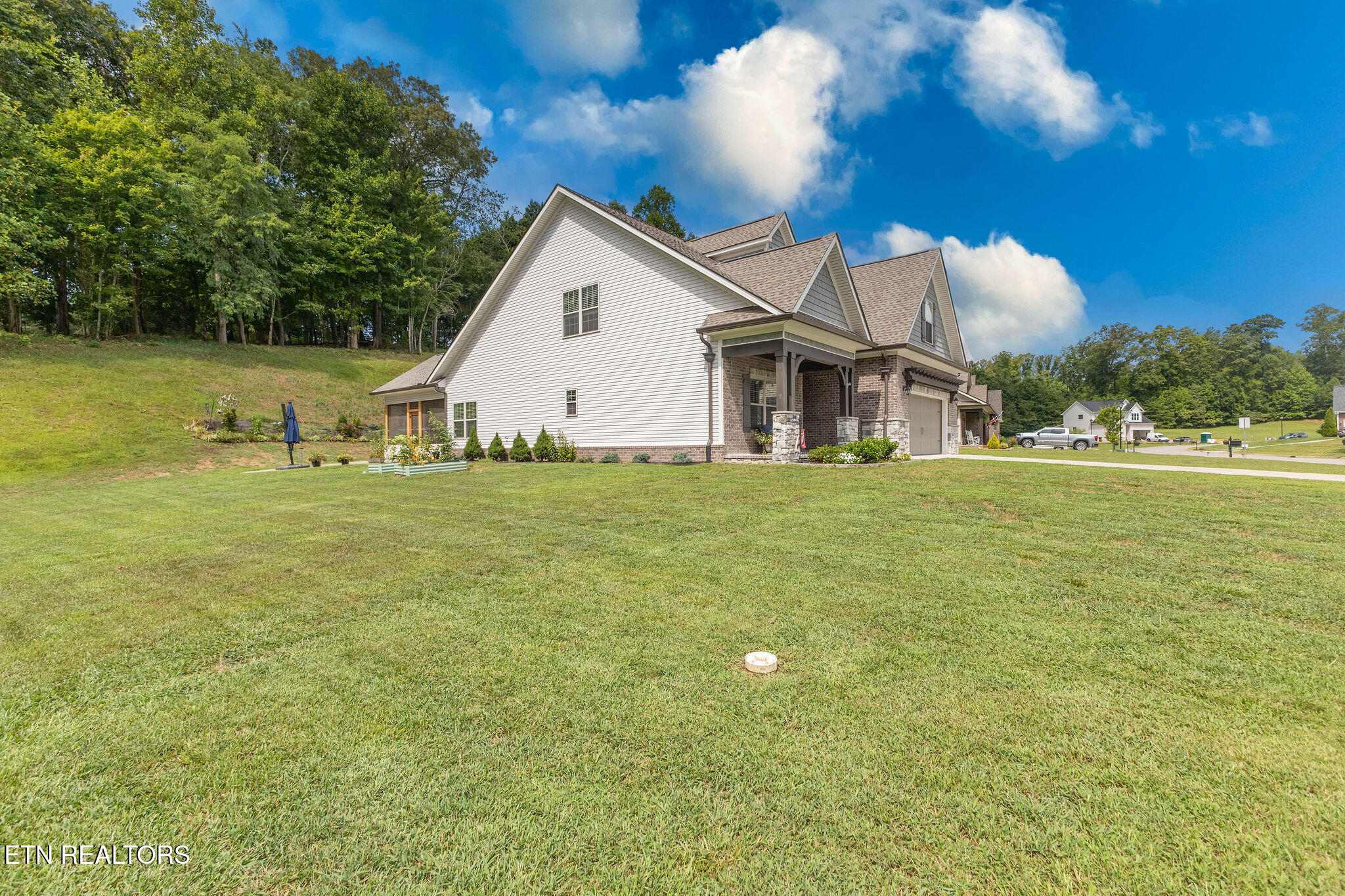 2216 Old Hickory Lane