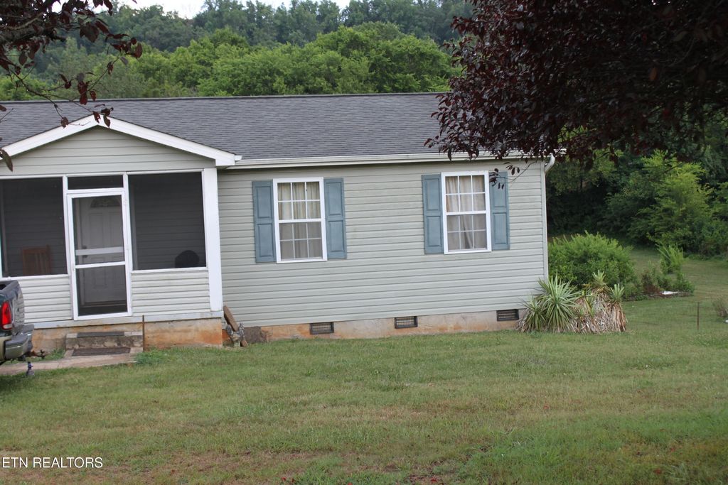Photo of 14900 Buttermilk Rd, Lenoir City, TN 37771 (MLS # 1309088)